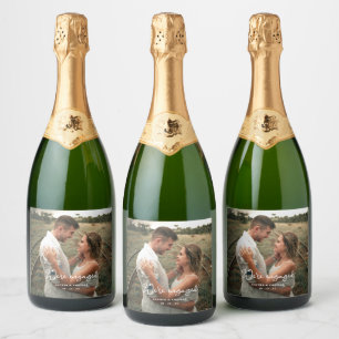 Étiquettes Pour Bouteilles De Vin Mousseux Photo Modern Script Nous sommes engagés pour la pa