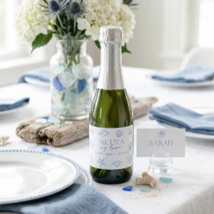Étiquettes Pour Bouteilles De Vin Mousseux Tout ce que je vois est l'Amour Baby Shower