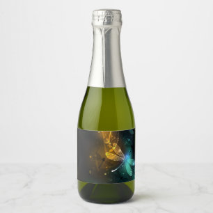 Étiquettes Pour Bouteilles De Vin Mousseux Vol de libellule verte lumineuse