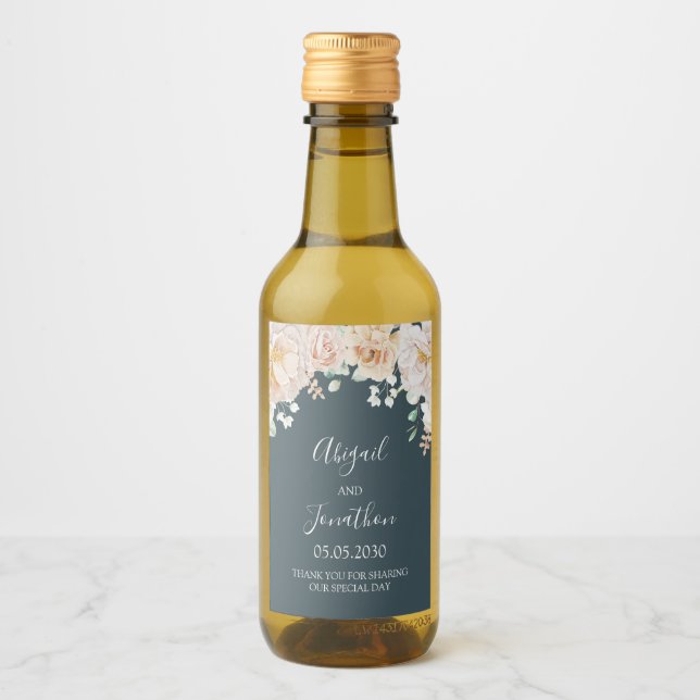 Étiquettes Pour Bouteilles De Vin Vintage Floral Navy Blue Wedding Wine Label (Devant)