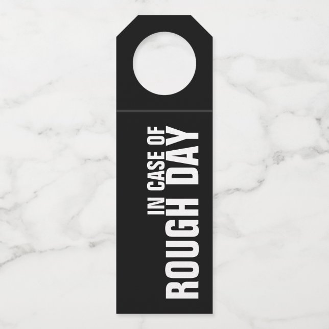 Étiquettes Pour Bouteilles EN CAS DE JOURNÉE DIFFICILE sur Noir (Devant)