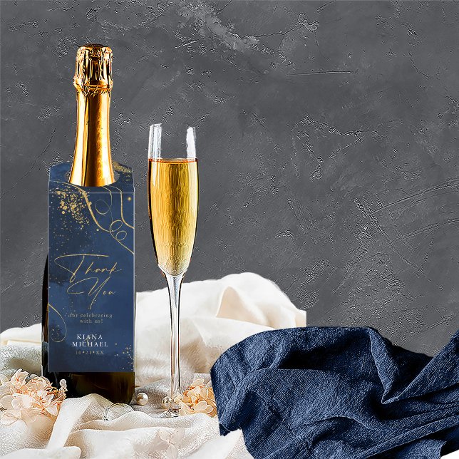 Étiquettes Pour Bouteilles Fine Lines Gold Abstrait Mariage Navy ID867 (Wine Bottle In Situ)