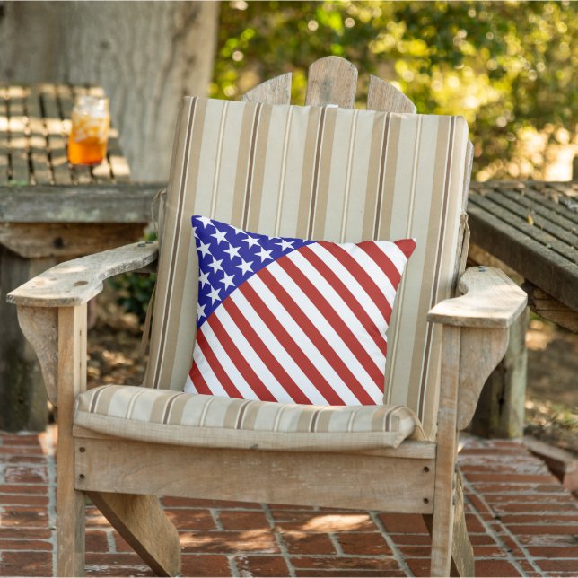 Étoile patriotique USA et oreiller à lancer (Chaise)
