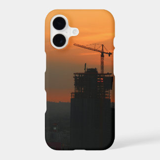 Étonnant étui téléphonique avec grue à tour au cou
