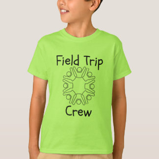 Étudiants élémentaires de T-shirt d'excursion sur