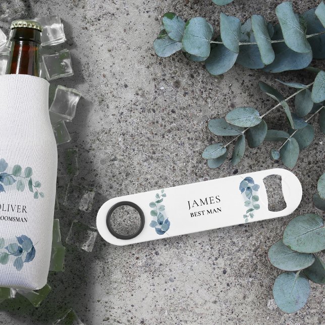 Eucalyptus Green Wedenery Party Personnalisé (Personalized bar key for best man or any member of your wedding party)