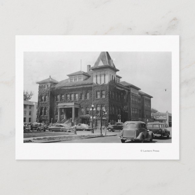 Eugene, Oregon Scene with City Hall Photograph Postcard (Front)