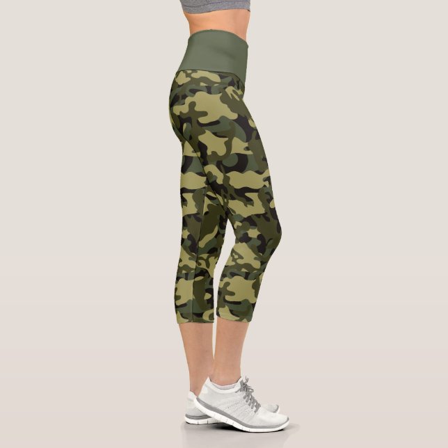 Euro Spring Camouflage Capri Leggings (Right)