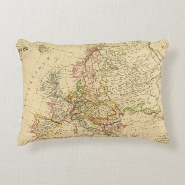Europe 27 accent pillow (Front)