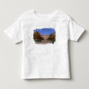 Europe, England, London. Kensington Palace in Toddler T-shirt