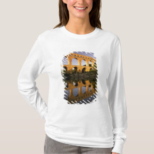 Europe, France, Provence, Gard. Pont du Gard, T-Shirt