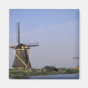 Europe, Netherlands, Zuid Holland, Kinderdijk. Magnet