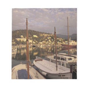 Europe, Spain, Balearics, Mallorca, Port de Notepad