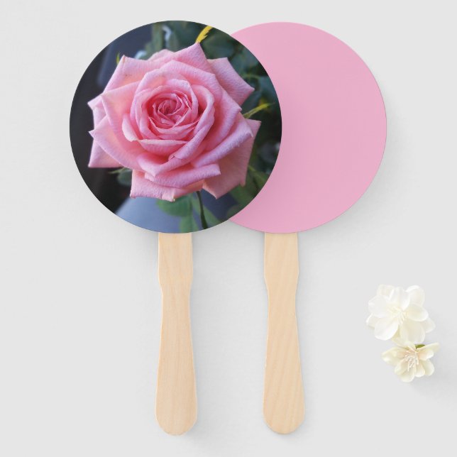 Éventail Photo d'une rose rose sur un ventilateur tenu à la (Devant et derrière)