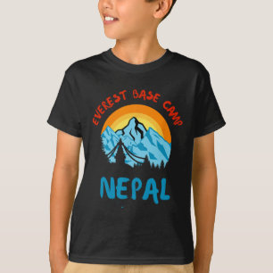 Everest Byse Camp Nepal Climbing Hiking Mountains  T-Shirt