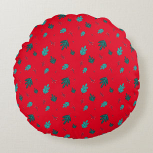Evergreen Tree Leaves & Red Holly Berries Round Pillow