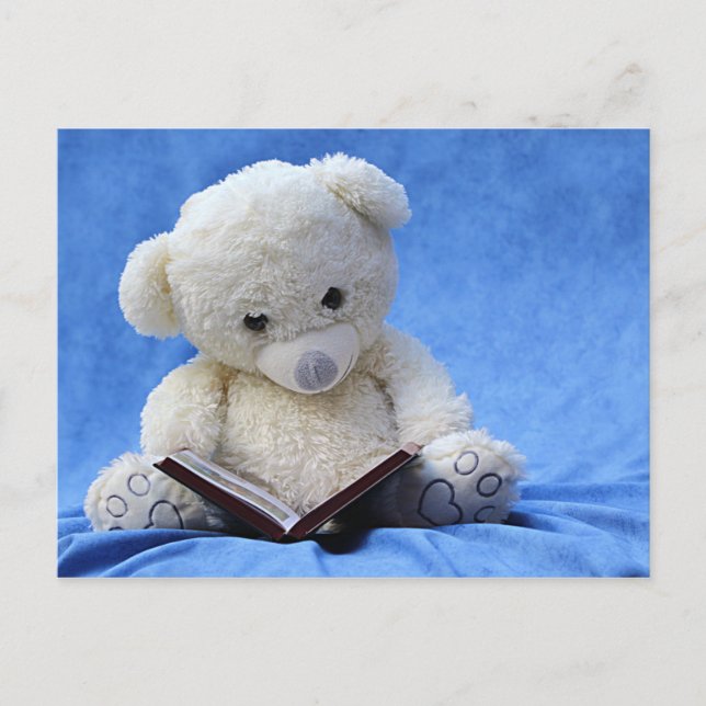 Everyone reads postcards (Front)