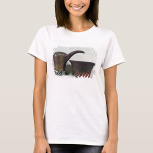 Ewer and basin (copper) T-Shirt