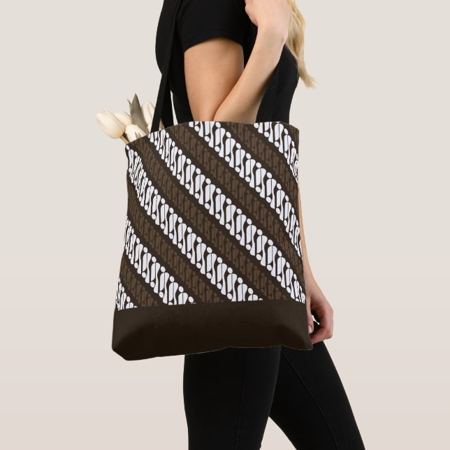 Exclusive Batik Parang Two Tone Pattern Brown Tote Bag (Close Up)