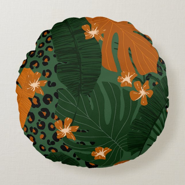 Exotic Leopard Tropical Leaves Pattern Round Pillow (Front)
