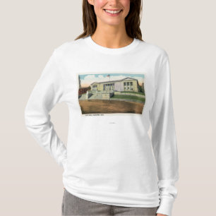 Exterior View of the Court House T-Shirt