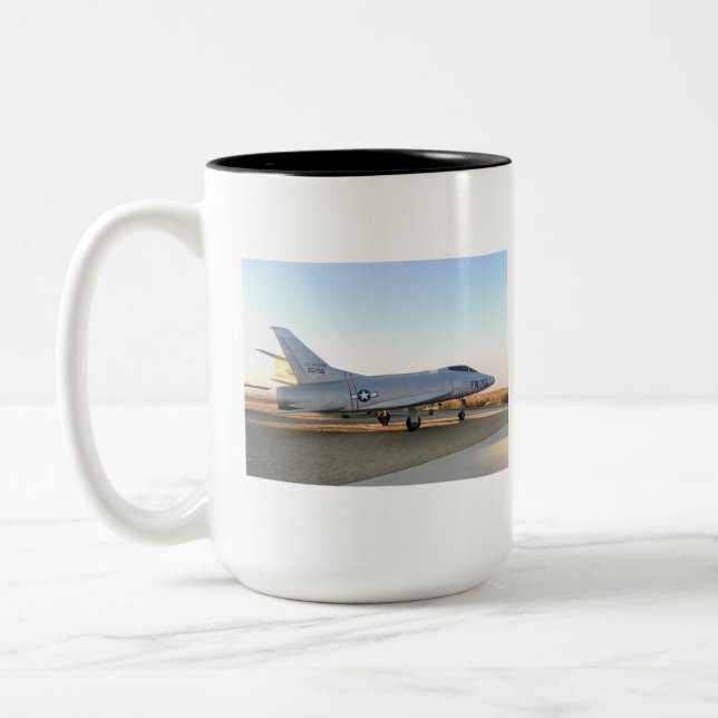 F-100 Super Saber Fighter Jet Mug (Gauche)