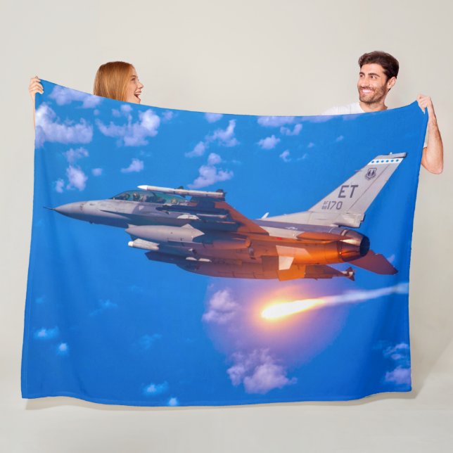 F-16C FIGHTING FALCON FLEECE BLANKET (In Situ)