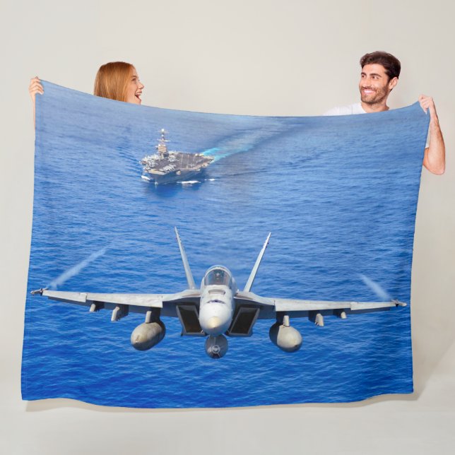 F/A-18E SUPER HORNET FLEECE BLANKET (In Situ)