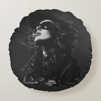 Face T-Shirt Round Pillow