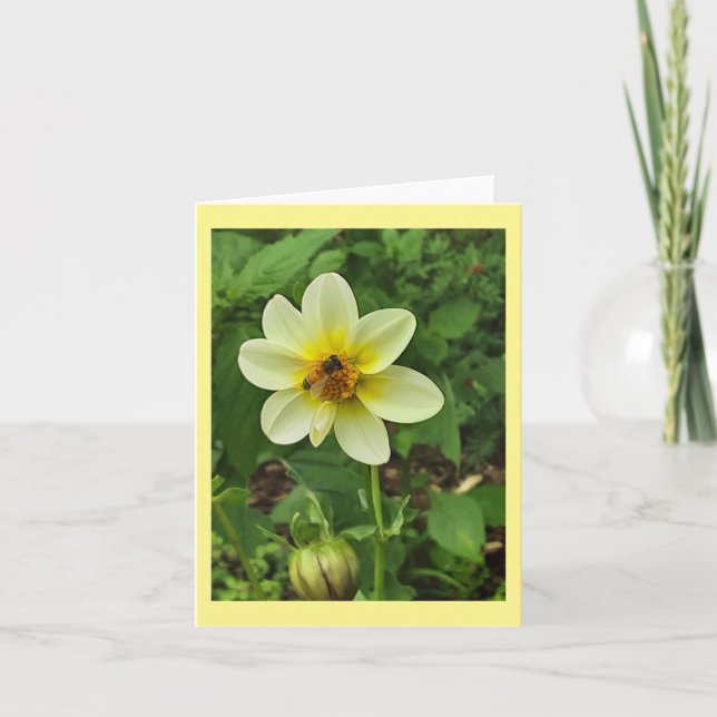 Faire-part Abeille sur la fleur de dahlia jaune (Devant)