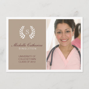 Faire-part Brown et blanc d'université d'obtention