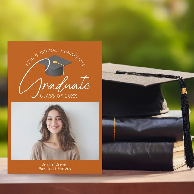 Faire-part Chic Burnt Orange Graduate Photo 2025 Graduation (Créateur téléchargé)