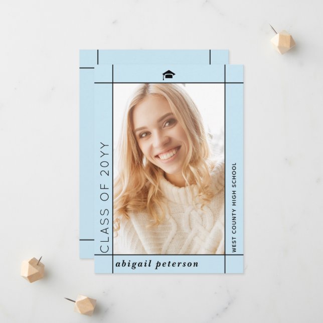 Faire-part Classe moderne bleu pâle de la photo de graduation (Devant/Arrière en situation)