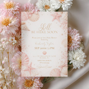 Faire-part de Baby Shower Fille Bientôt Ici Coquil