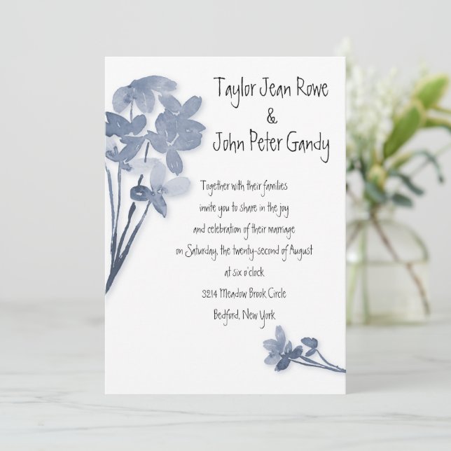 Faire-part de mariage à fleurs bleu doux (Debout devant)