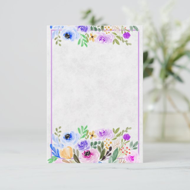 Faire-part de mariage floral aquarelle violet et b (Debout devant)