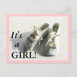 Faire-part de naissance avec des chaussons de bébé