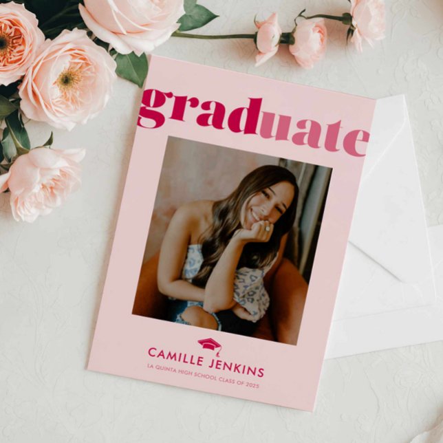 Faire-part de remise de diplômes photo minimaliste (Fun Pink Photo Graduation announcement card)