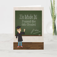 Diplômé de 6e année avec caricaturiste et tableau