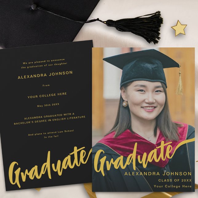 Faire-part Élégant Diplômé Photo Gold Script noir (Minimalist gold script graduate photo black Graduation announcement card)