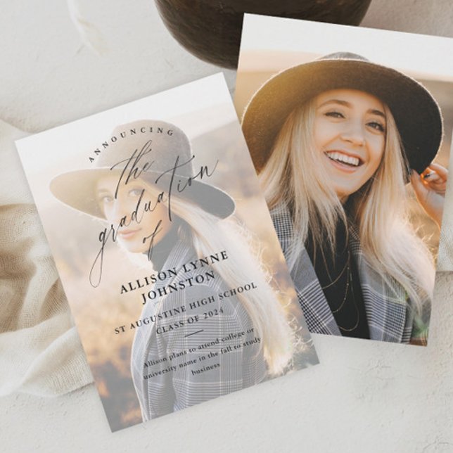 Faire-part Élégant Script 2 Photo Graduation (Elegant script 2 photo graduation announcement.)