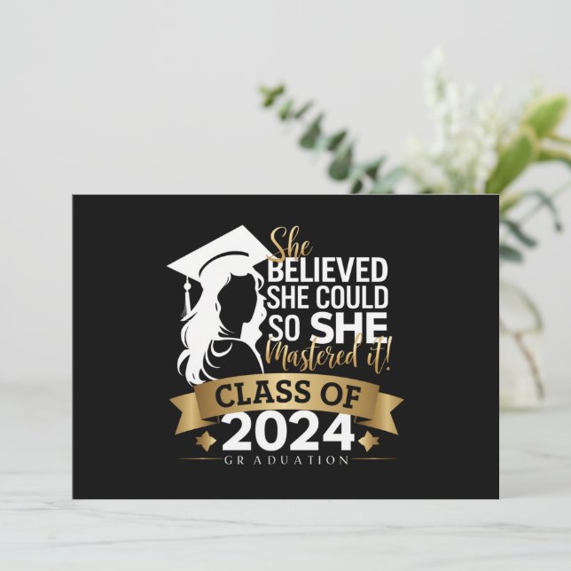 Faire-part Elle a cru qu'elle pouvait donc elle l'a maîtrisé  (Debout devant)