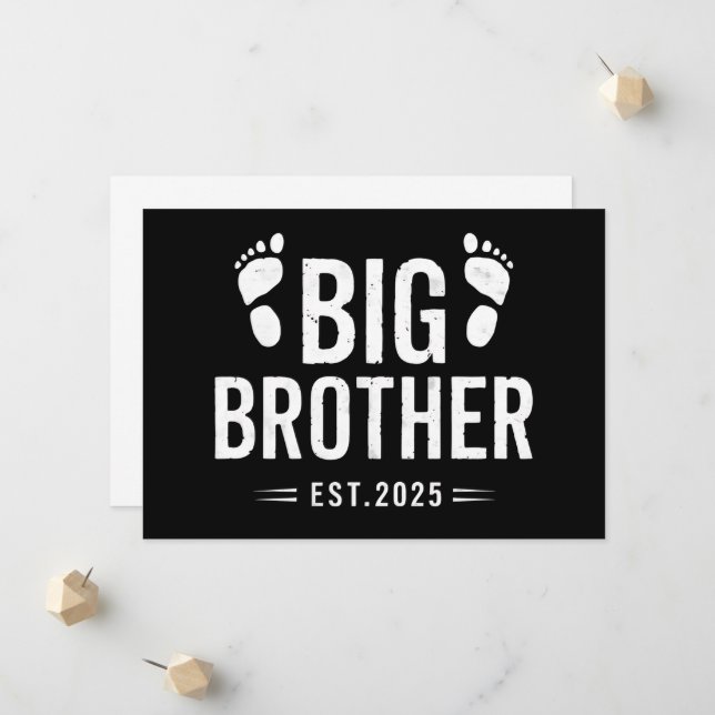 Faire-part Promu à Big Brother Est. 2025 Baby Annonce (Devant/Arrière en situation)