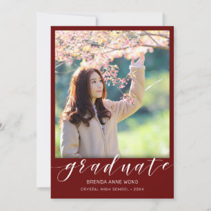 Faire-part Simple Graduation Photo White Script sur rouge