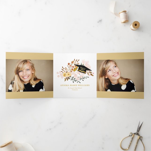 Faire-part Trois Volets Boho Floral Graduate Multi Photo (Intérieur)