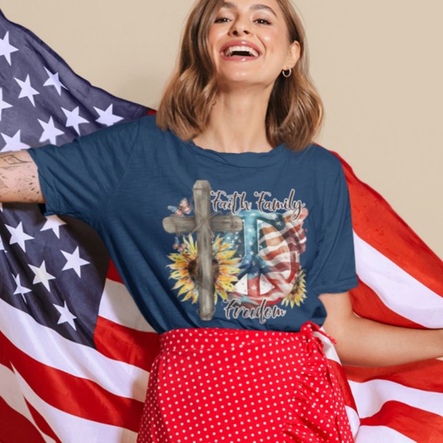 Faith Family Freedom Christian American Patriotic  T-Shirt (Faith Family Freedom Christian American Patriotic T-Shirt
)