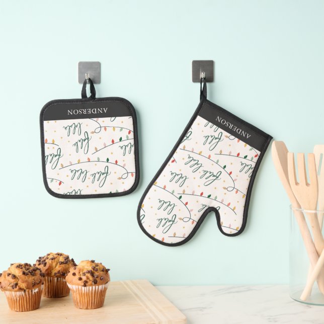 Falalala Script Christmas Lights Holiday Oven Mitt & Pot Holder Set (Insitu(Hanging))