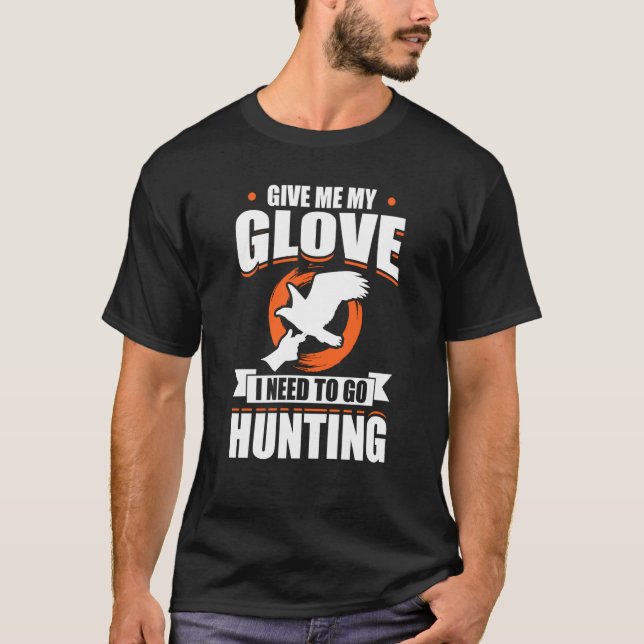 Falconer Falcon Hunter Falconer Tracker Duck Hunte T-Shirt (Front)