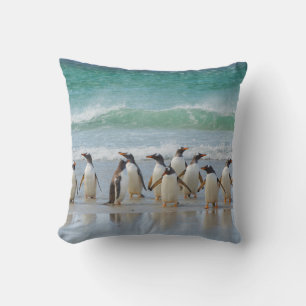 Falkland Islands. Saunders Island. Gentoo Throw Pillow