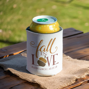 Fall in Love   Autumn Acorn Personalized Favour Can Cooler